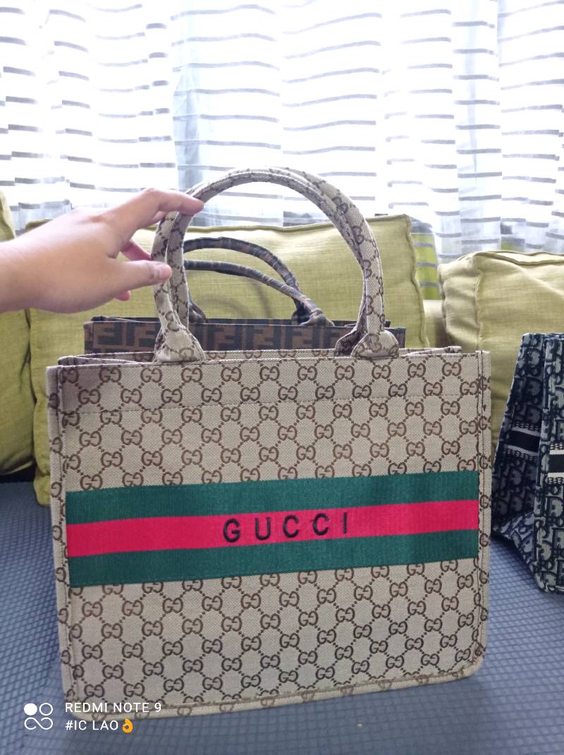 gucci book tote bag