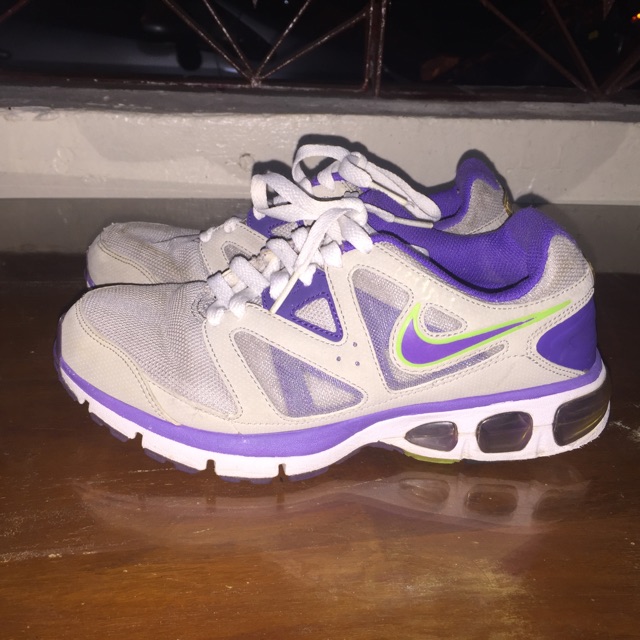 nike violet rubber shoes