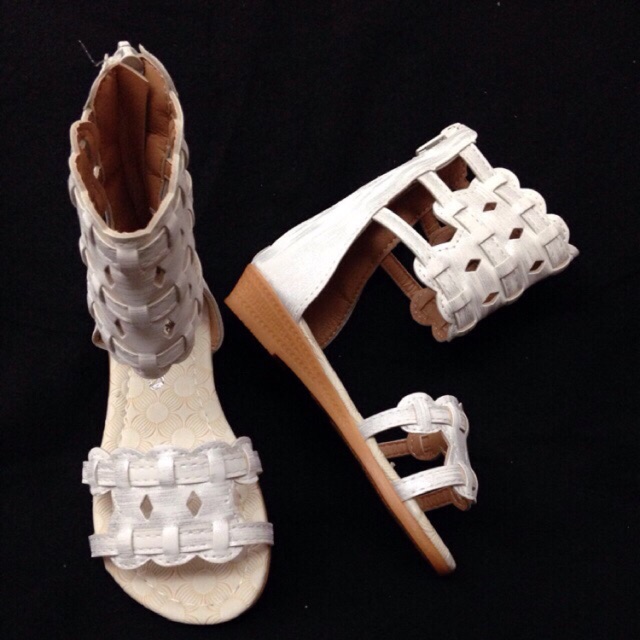 semi gladiator sandals