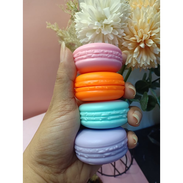 MAGIC LIPBALM with Lip therapy (FREE SPATULA ) Open for Rebranding