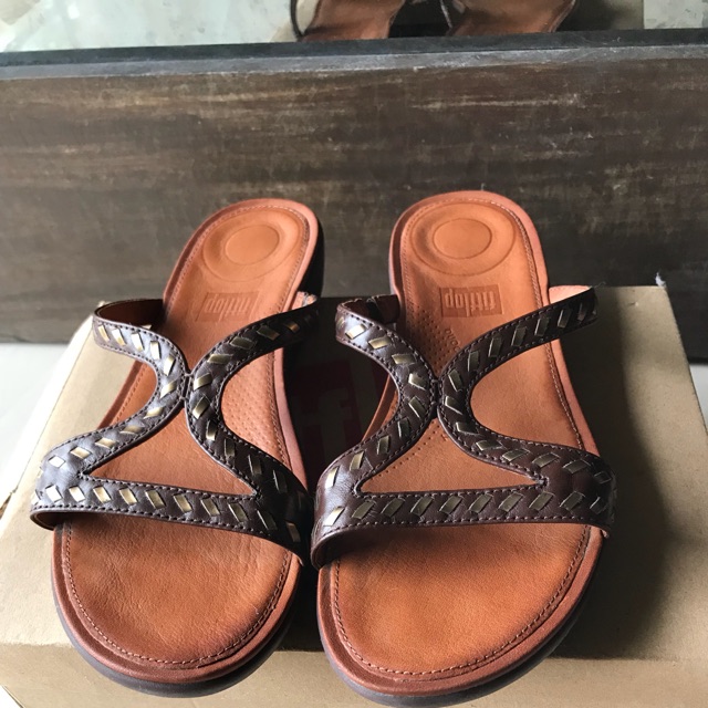 fitflop strata