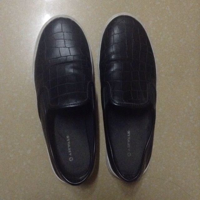 airwalk slip on shoes