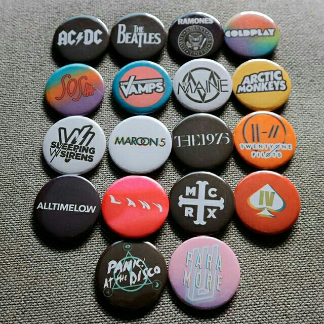 Button band. Button band