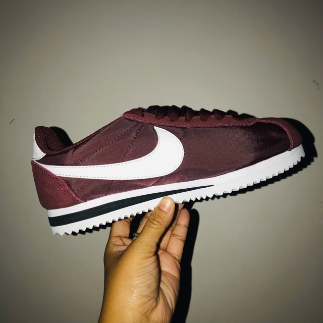 nike cortez womens burgundy