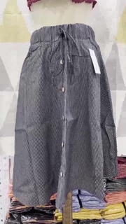 long maong skirt