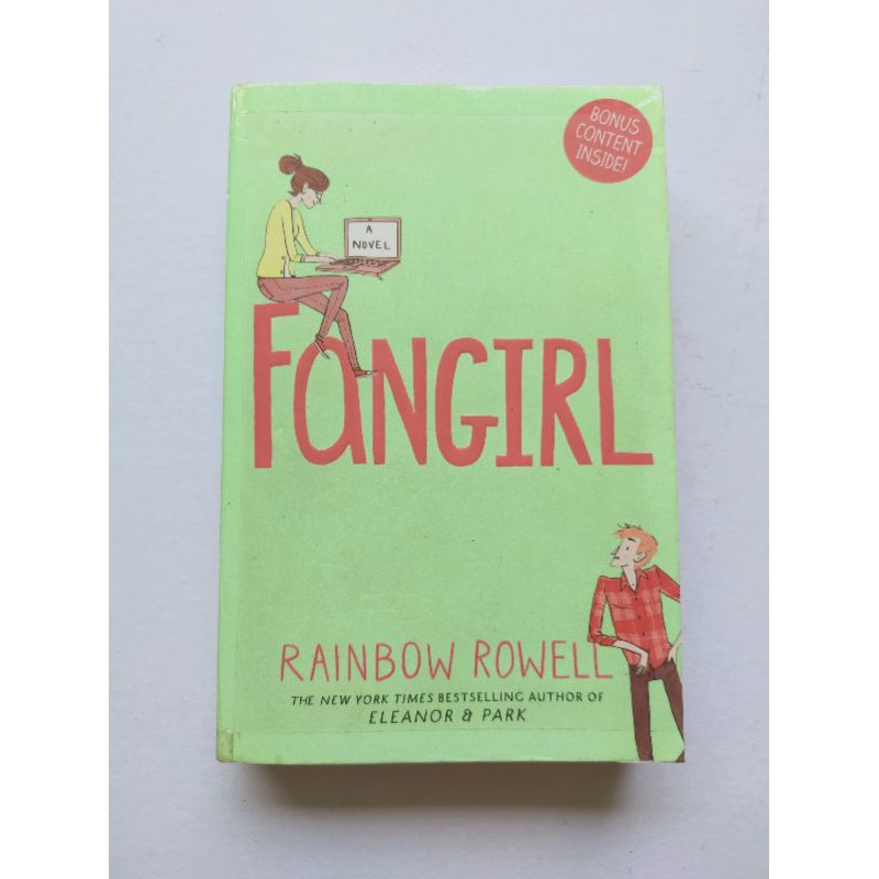 Fangirl By Rainbow Rowell (Thriftbooksandstuff) | Shopee Philippines