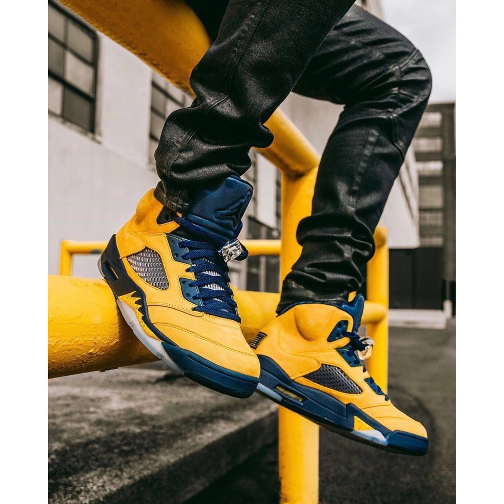 michigan basketball shoes