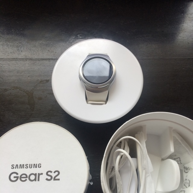 gear s2 white