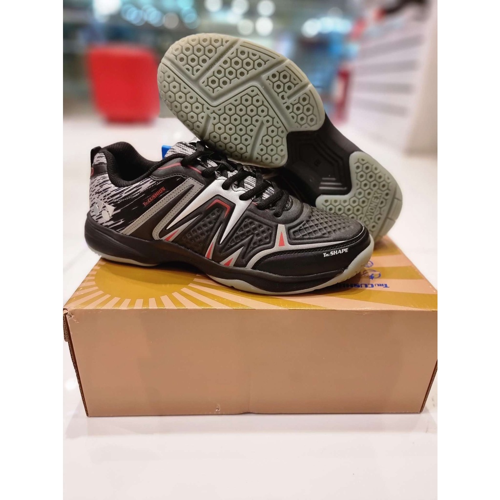 yonex tokyo 2 badminton shoes