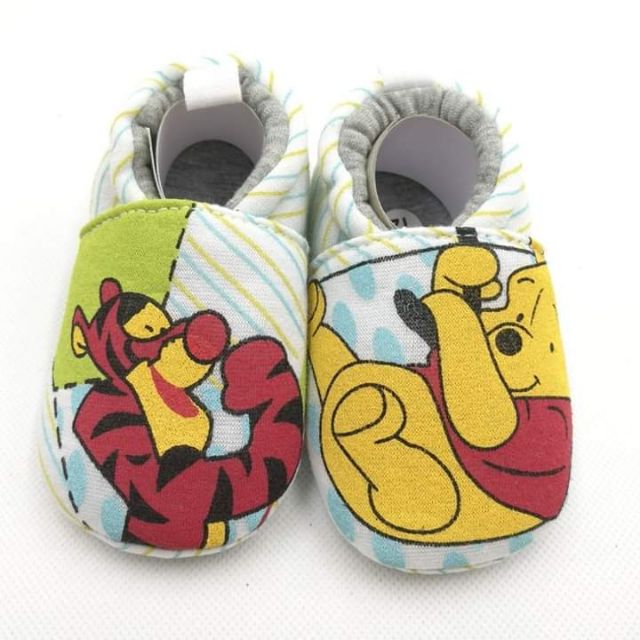 winnie the pooh baby shoes