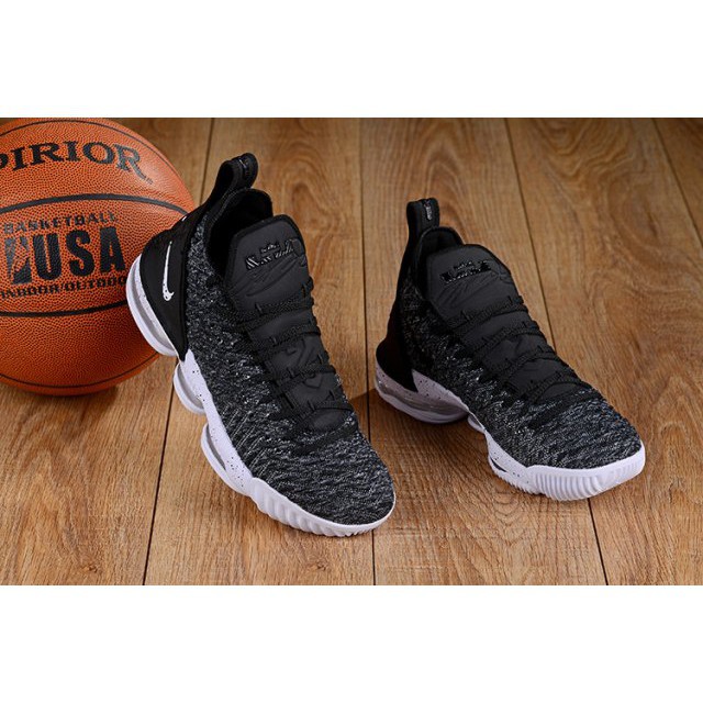 lebron 16 shoes oreo