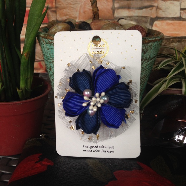 blue flower hair clip