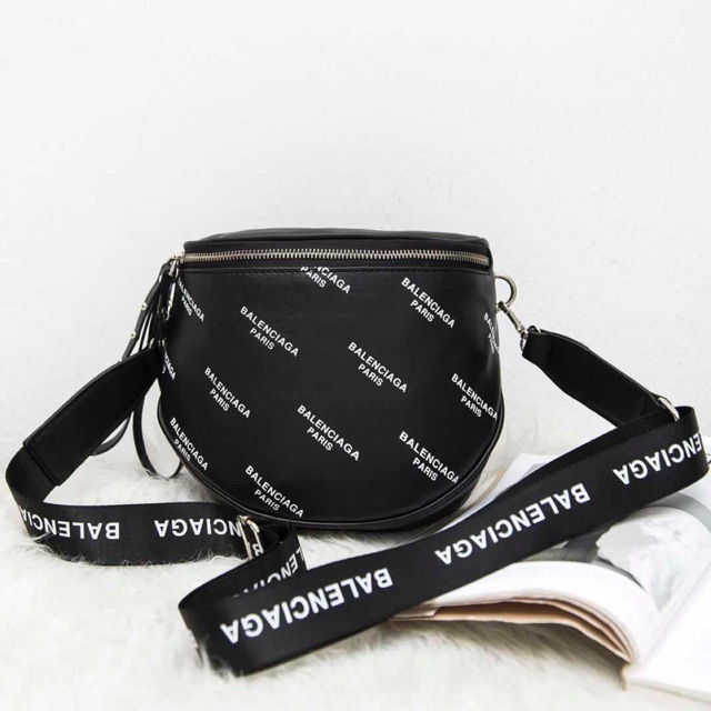 sling bag balenciaga