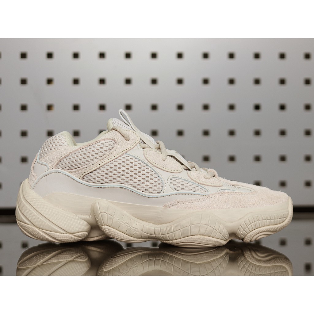 white casual shoes under 500