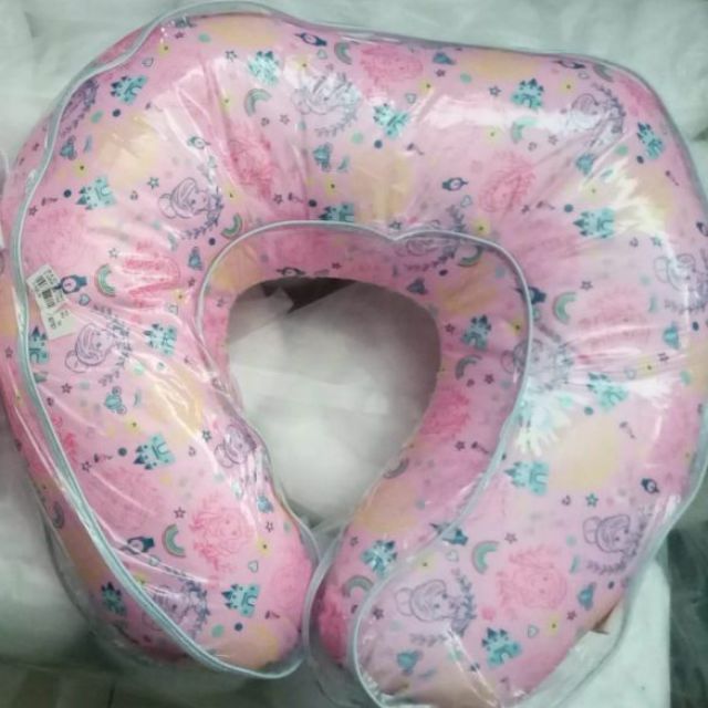 dakki nursing pillow