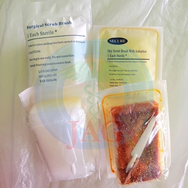 Surgical Scrub Brush with Nail Cleaner (Plain w/ Iodophor w