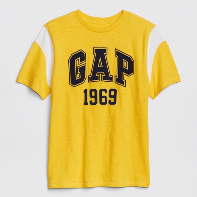 gap yellow t shirt