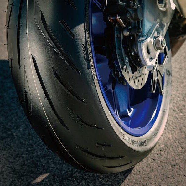 160 60 Zr17 58w Bridgestone Battlax Hypersport S22 Riders Motorcycle Tires Shopee Philippines