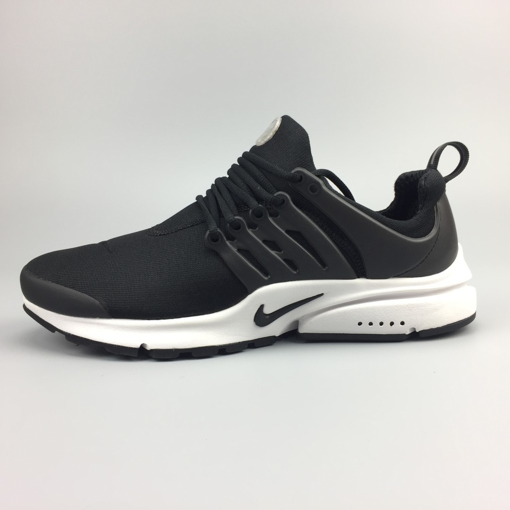 nike air presto essential black and white