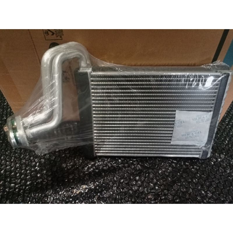 Ford Everest Rear 20162021 Evaporator Laminated Clling Coil Shopee