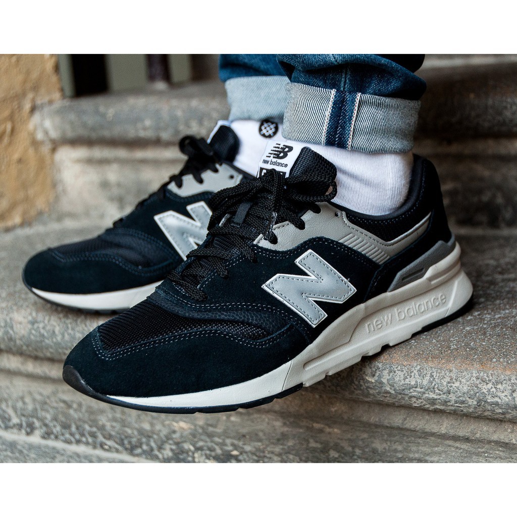 new balance retro runners