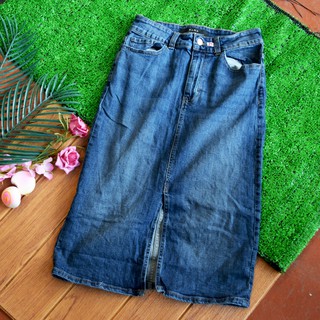 long maong skirt