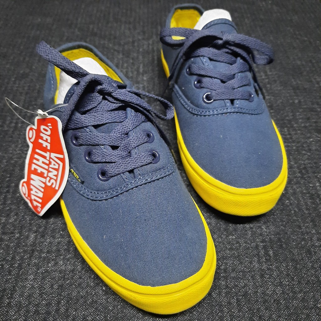 vans authentic ultracush