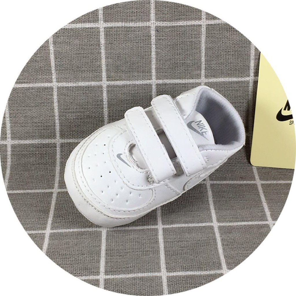 infant soft bottom nikes