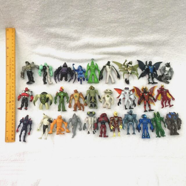 ben 10 mini figures