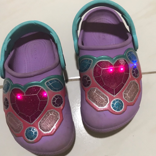 toddler light up crocs