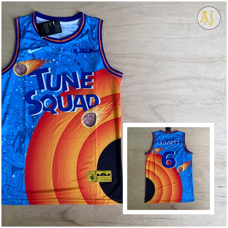 tune squad jersey lebron