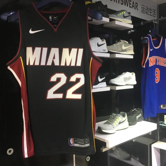 Nike NBA Basketball Jersey Heat No. 22 
