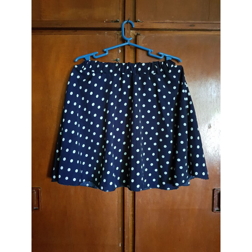 navy blue polka dot skirt