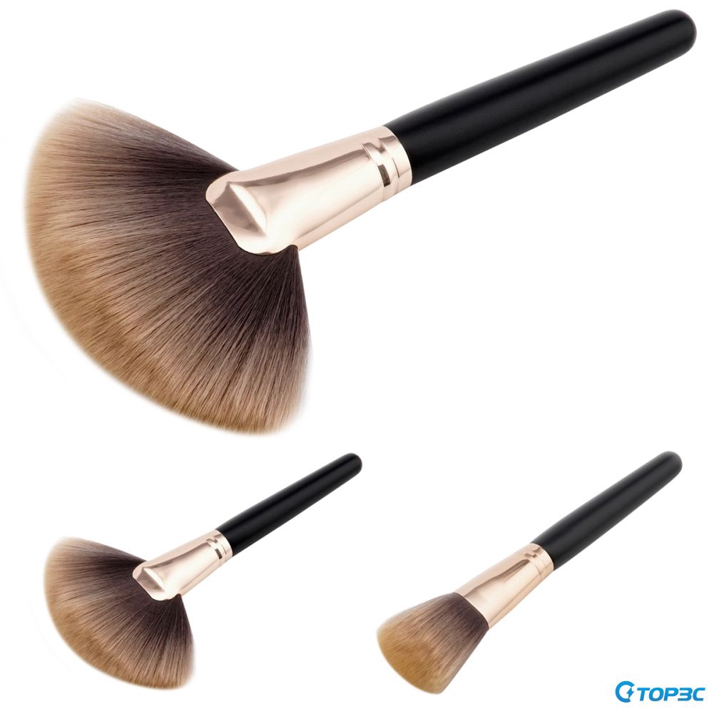 wide makeup brush