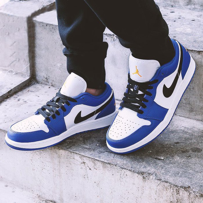 nike air jordan 1 blue