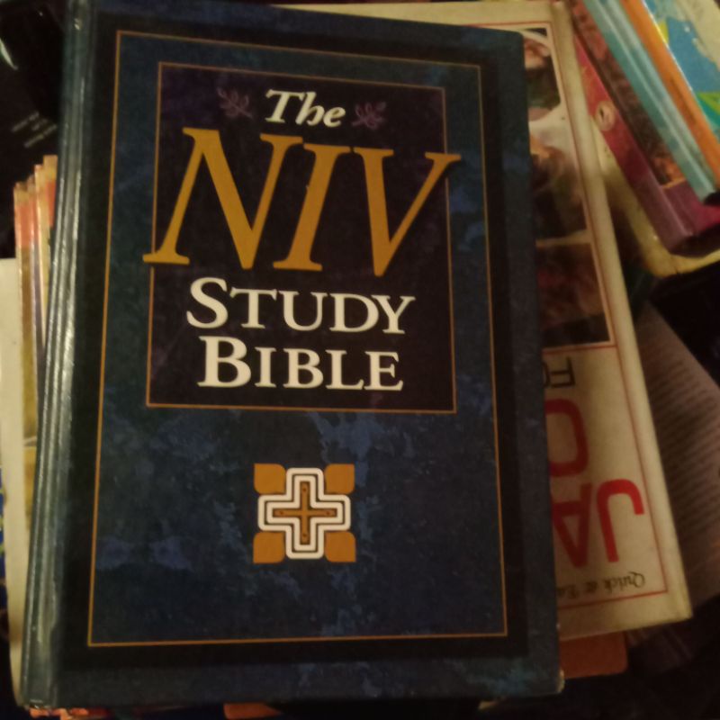 The NIV Study Bible. | Shopee Philippines