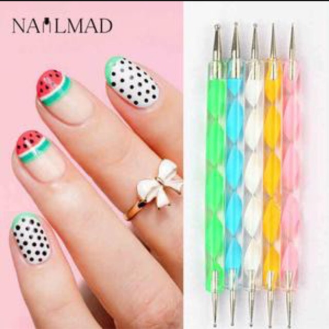 nail art paint