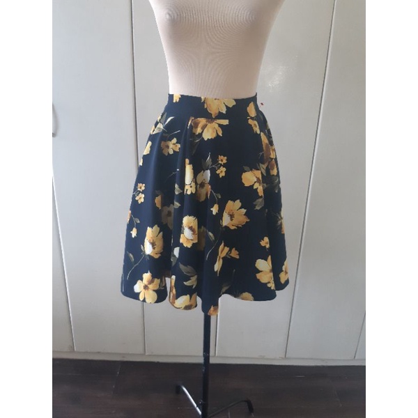 brand new floral skirt | Shopee Philippines