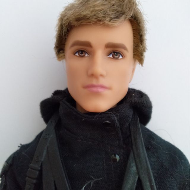 hunger games peeta doll