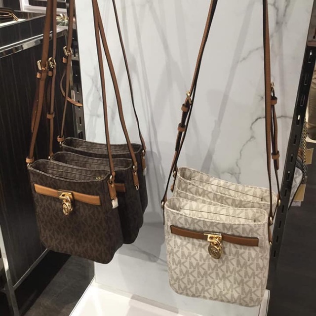 michael kors crossbody signature