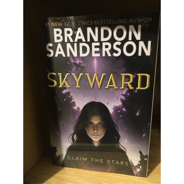 Skyward Brandon Sanderson