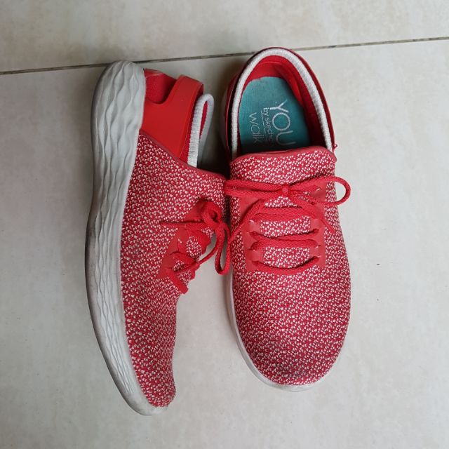 skechers in red
