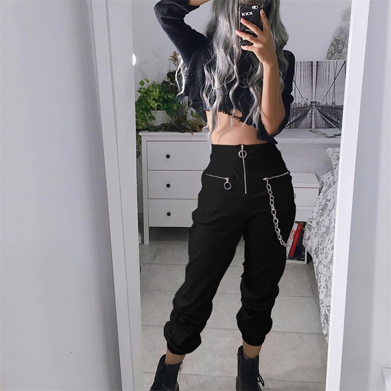 outfits with black cargo pants