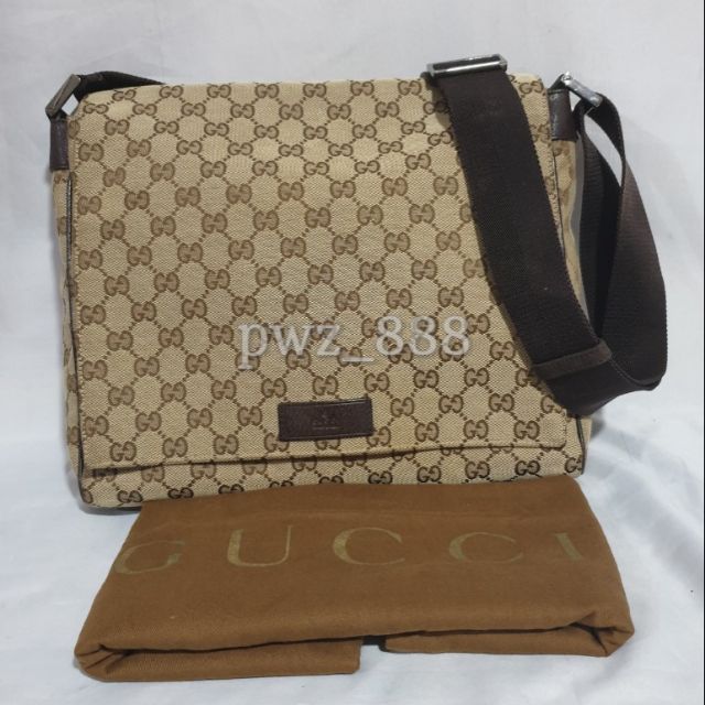 gucci monogram messenger