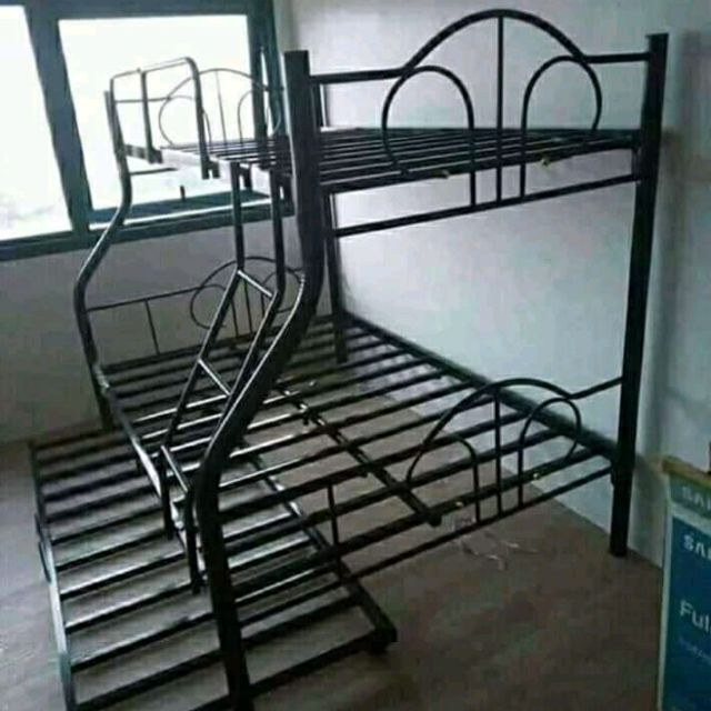 double deck bed with pull out