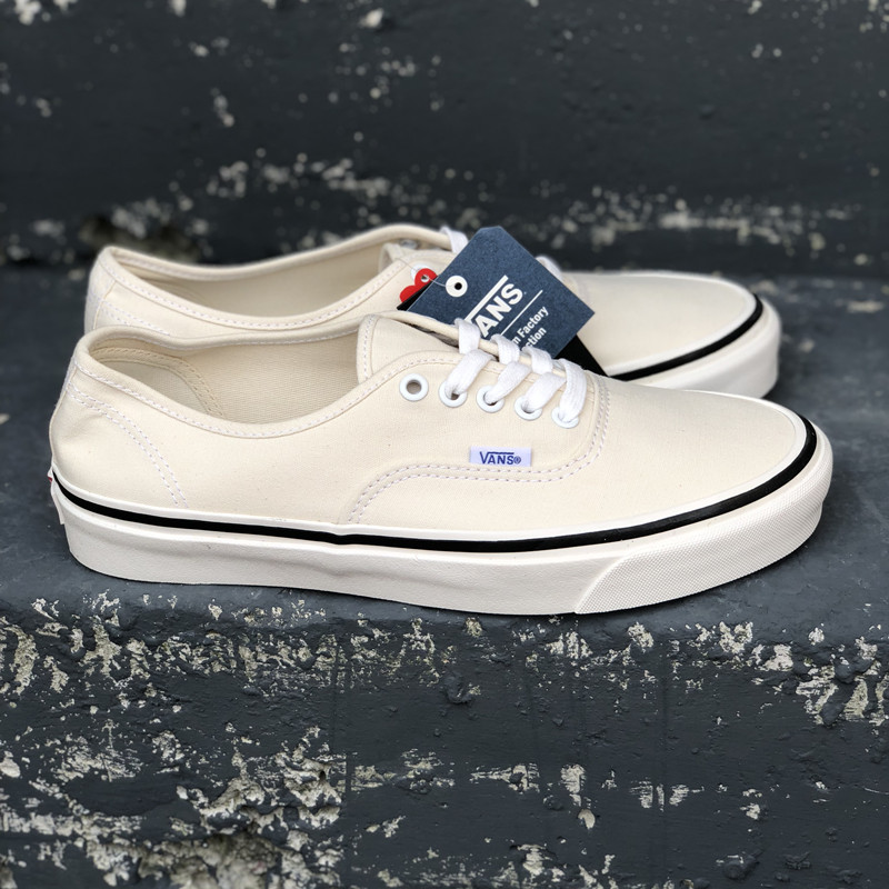 vans authentic 44 dx khaki