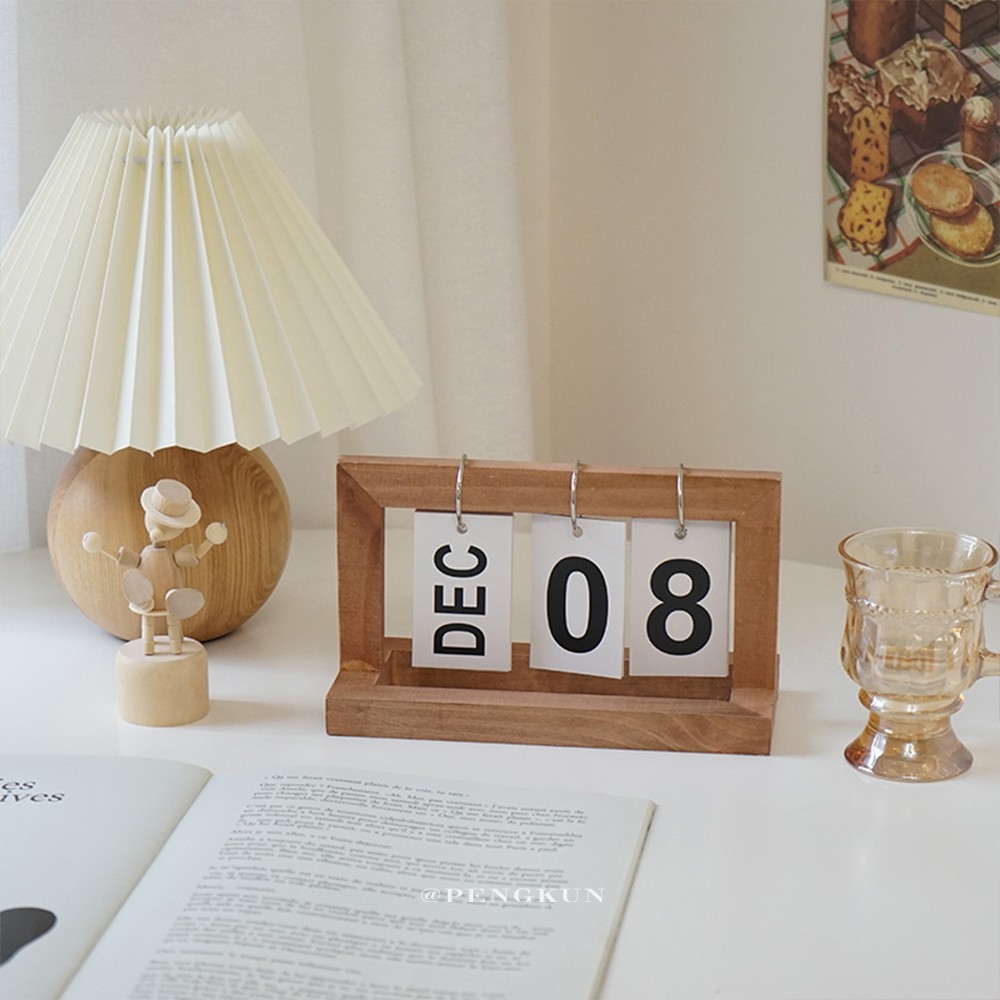 IKEA style simple wooden desk calendar office calendar Nordic creative