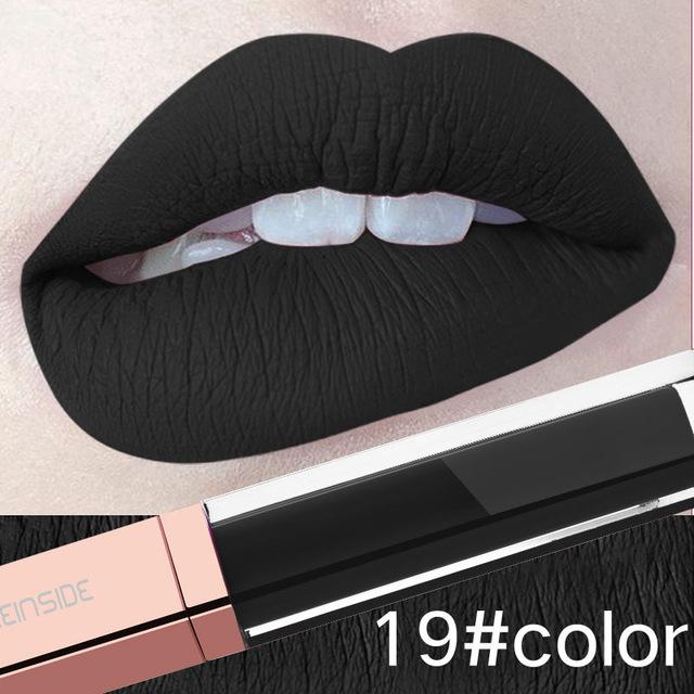 black matte lip