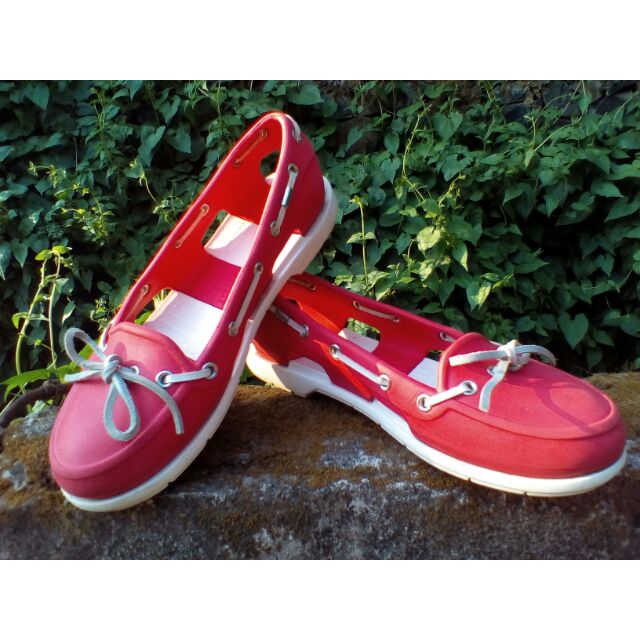 crocs shoes red