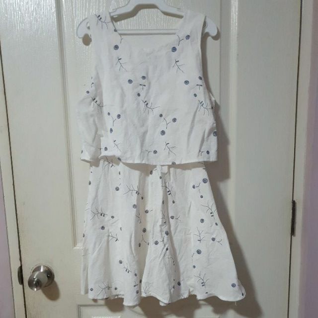 simple white dress for kids